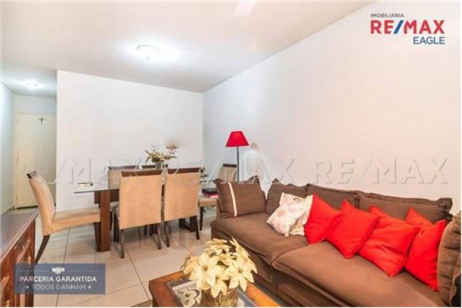 Imagem Apartamento com 2 Quartos à Venda,  em Icaraí - Niterói
