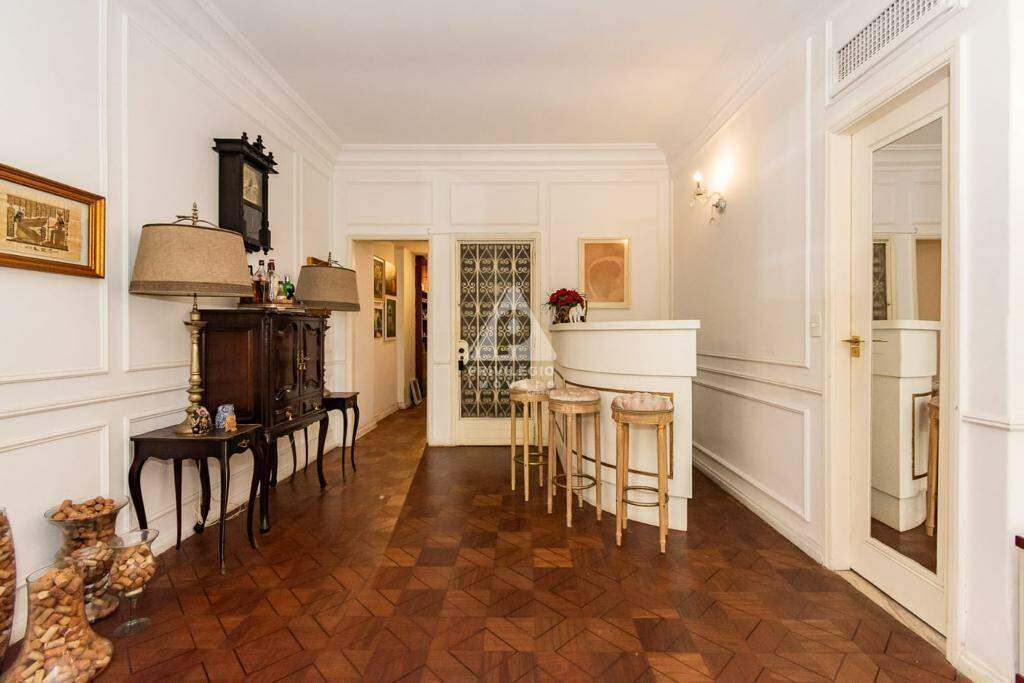 Imagem Apartamento com 3 Quartos à Venda, 195 m²em Copacabana - Rio de Janeiro