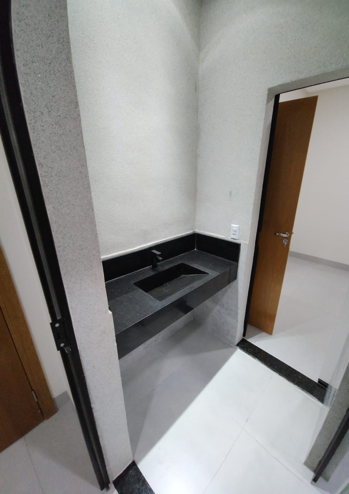 Imagem Casa com 3 Quartos à Venda, 135 m²em Jardim Presidente - Goiânia Imagem Casa com 3 Quartos à Venda, 135 m²em Jardim Presidente - Goiânia