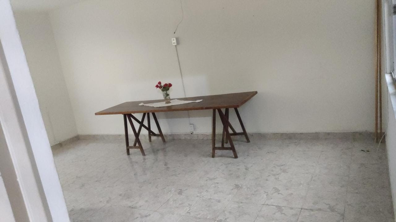 Imagem Casa com 2 Quartos para Alugar, 130 m²em Jardim Guanabara - Rio de Janeiro