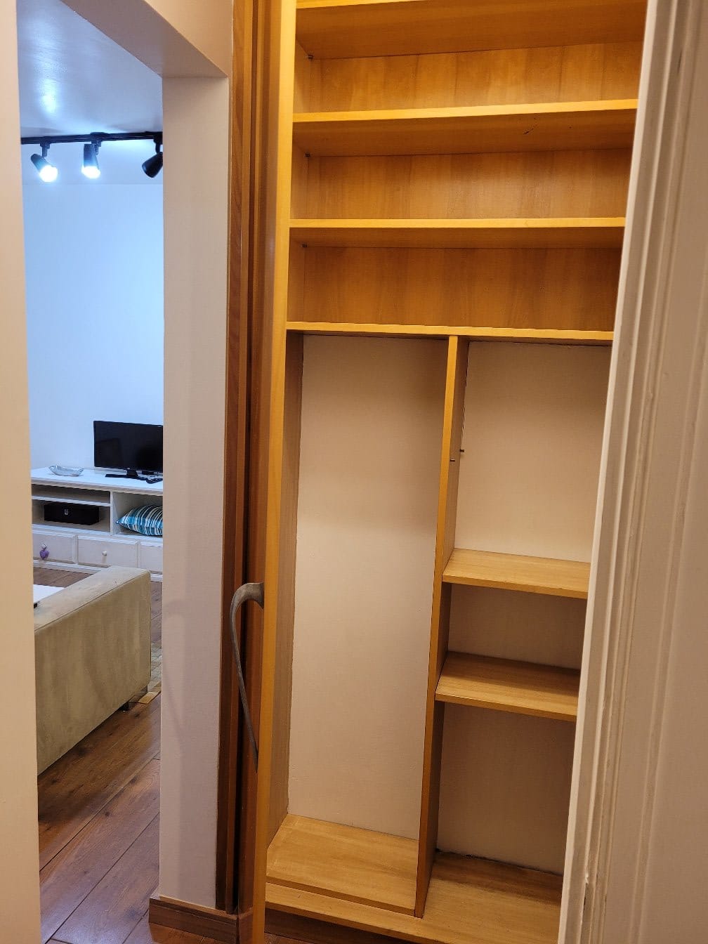 Imagem Apartamento com 1 Quarto à Venda, Locação ou Temporada, 42 m²em Consolação - São Paulo Imagem Apartamento com 1 Quarto à Venda, Locação ou Temporada, 42 m²em Consolação - São Paulo