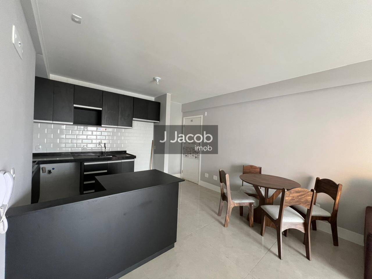 Imagem Apartamento com 2 Quartos para Alugar, 90 m²em Umarizal - Belém Imagem Apartamento com 2 Quartos para Alugar, 90 m²em Umarizal - Belém
