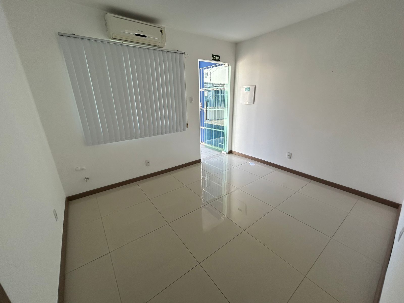 Imagem Galpão para Alugar, 380 m²em Centro de Vila Velha - Vila Velha Imagem Galpão para Alugar, 380 m²em Centro de Vila Velha - Vila Velha