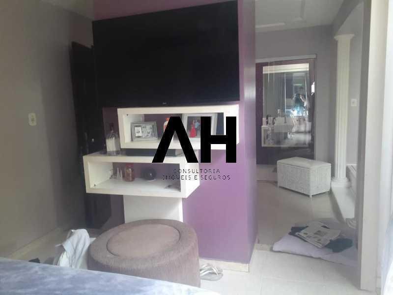 Imagem Casa com 4 Quartos à Venda, 250 m²em Maria Turri - Rio das Ostras Imagem Casa com 4 Quartos à Venda, 250 m²em Maria Turri - Rio das Ostras