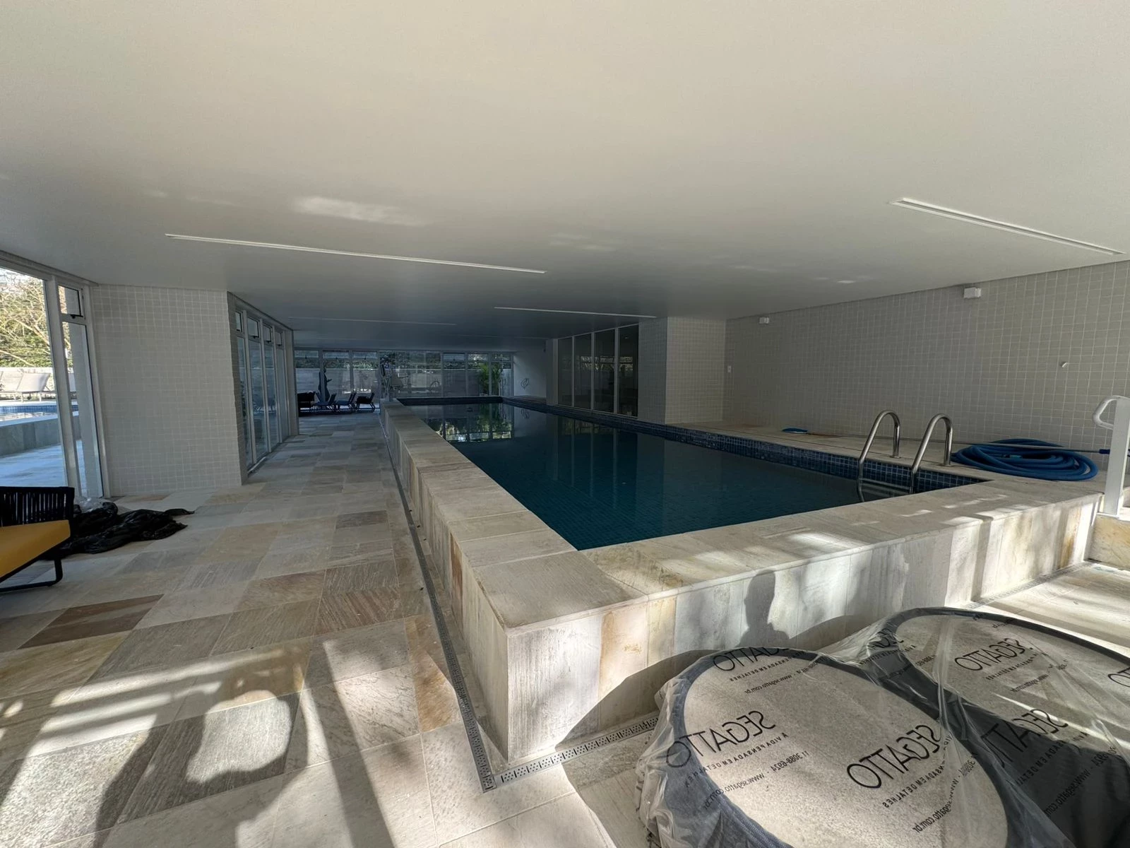 Imagem Apartamento com 1 Quarto à Venda, 56 m² em São Lourenço - Bertioga Imagem Apartamento com 1 Quarto à Venda, 56 m² em São Lourenço - Bertioga