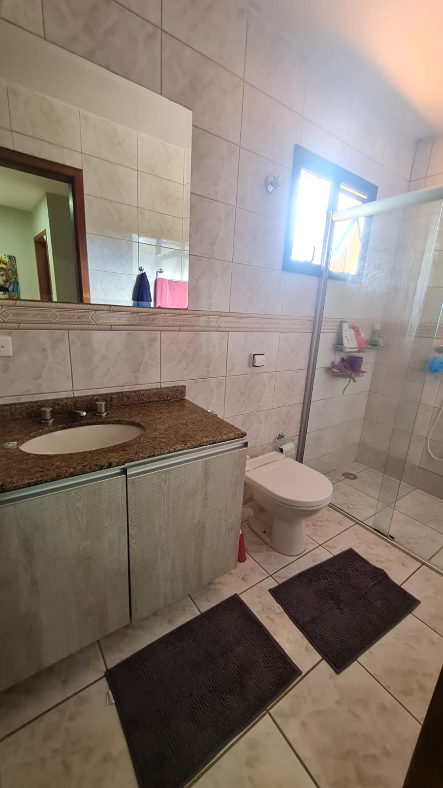 Imagem Sobrado com 4 Quartos à Venda, 160 m² em Boa Vista - Curitiba Imagem Sobrado com 4 Quartos à Venda, 160 m² em Boa Vista - Curitiba