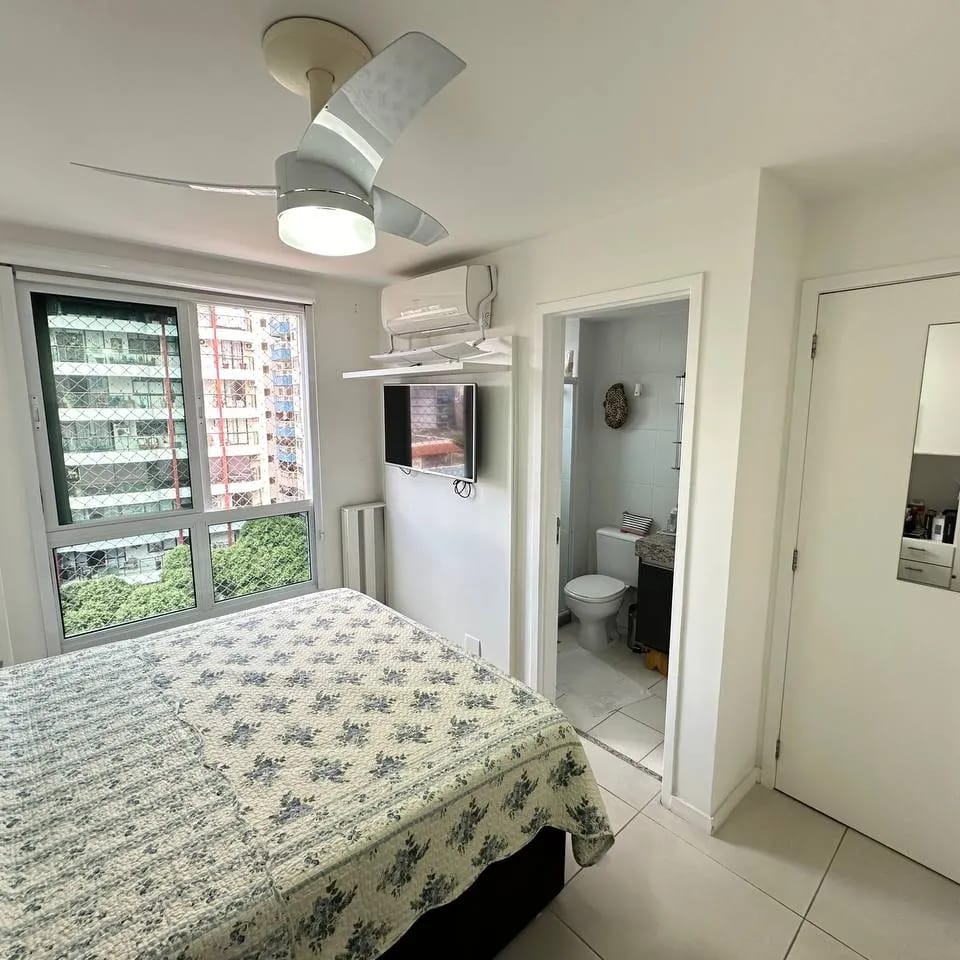 Imagem Apartamento com 3 Quartos à Venda, 105 m²em Icaraí - Niterói Imagem Apartamento com 3 Quartos à Venda, 105 m²em Icaraí - Niterói