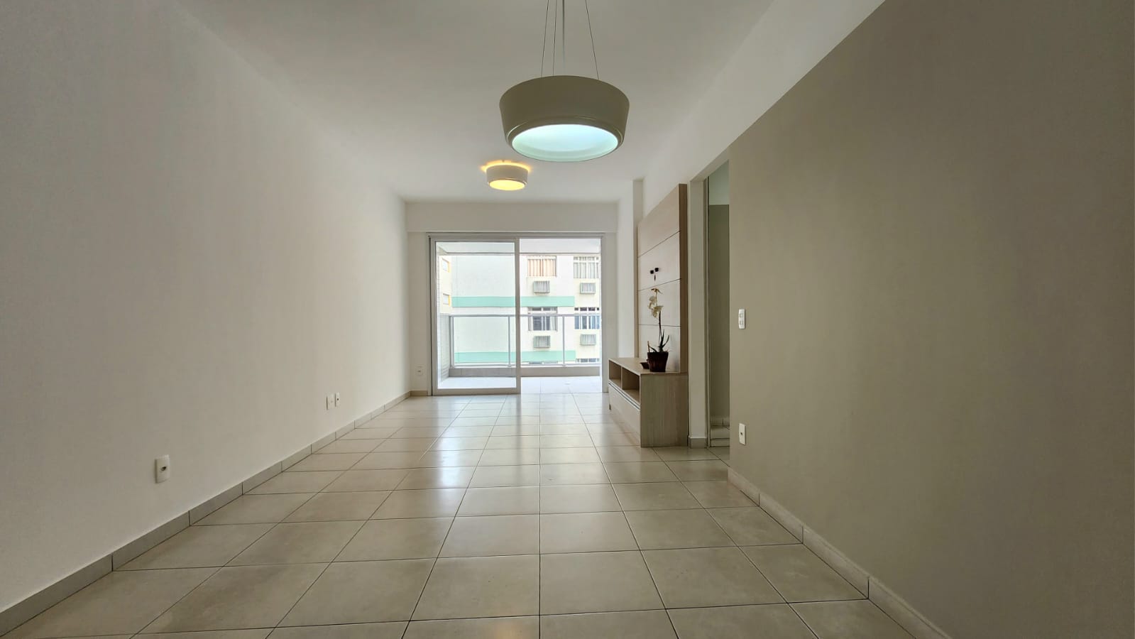 Imagem Apartamento com 2 Quartos à Venda, 84 m²em Gonzaga - Santos
