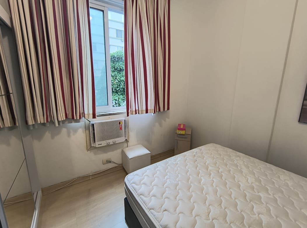 Imagem Apartamento com 2 Quartos à Venda, 65 m²em Leblon - Rio de Janeiro Imagem Apartamento com 2 Quartos à Venda, 65 m²em Leblon - Rio de Janeiro