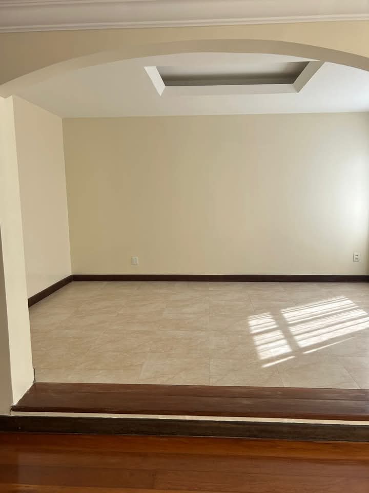 Imagem Apartamento com 4 Quartos à Venda, 136 m²em Alto da Ondina - Salvador Imagem Apartamento com 4 Quartos à Venda, 136 m²em Alto da Ondina - Salvador