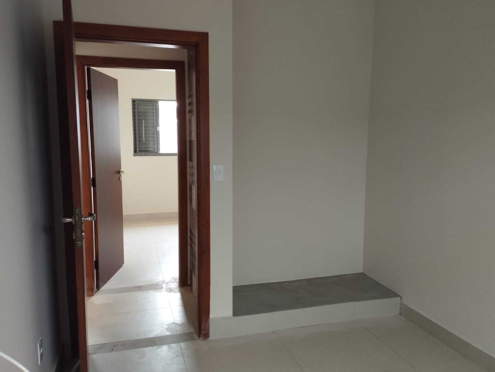 Imagem Casa com 2 Quartos para Alugar, 50 m² em Centro - Rio das Pedras Imagem Casa com 2 Quartos para Alugar, 50 m² em Centro - Rio das Pedras