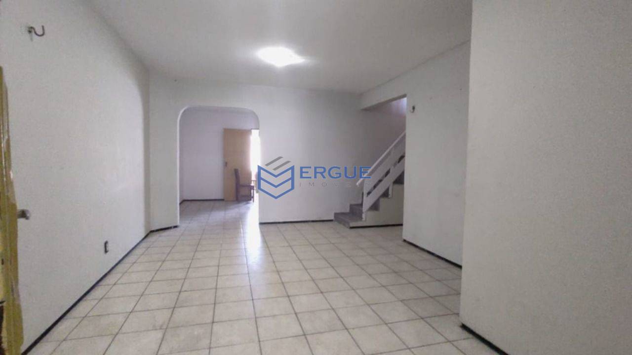 Imagem Casa com 4 Quartos à Venda, 180 m² em Prefeito José Walter - Fortaleza Imagem Casa com 4 Quartos à Venda, 180 m² em Prefeito José Walter - Fortaleza