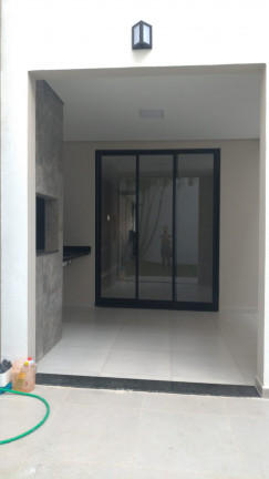 Imagem Casa com 3 Quartos à Venda, 165 m² em Vila Nova Socorro - Mogi das Cruzes Imagem Casa com 3 Quartos à Venda, 165 m² em Vila Nova Socorro - Mogi das Cruzes