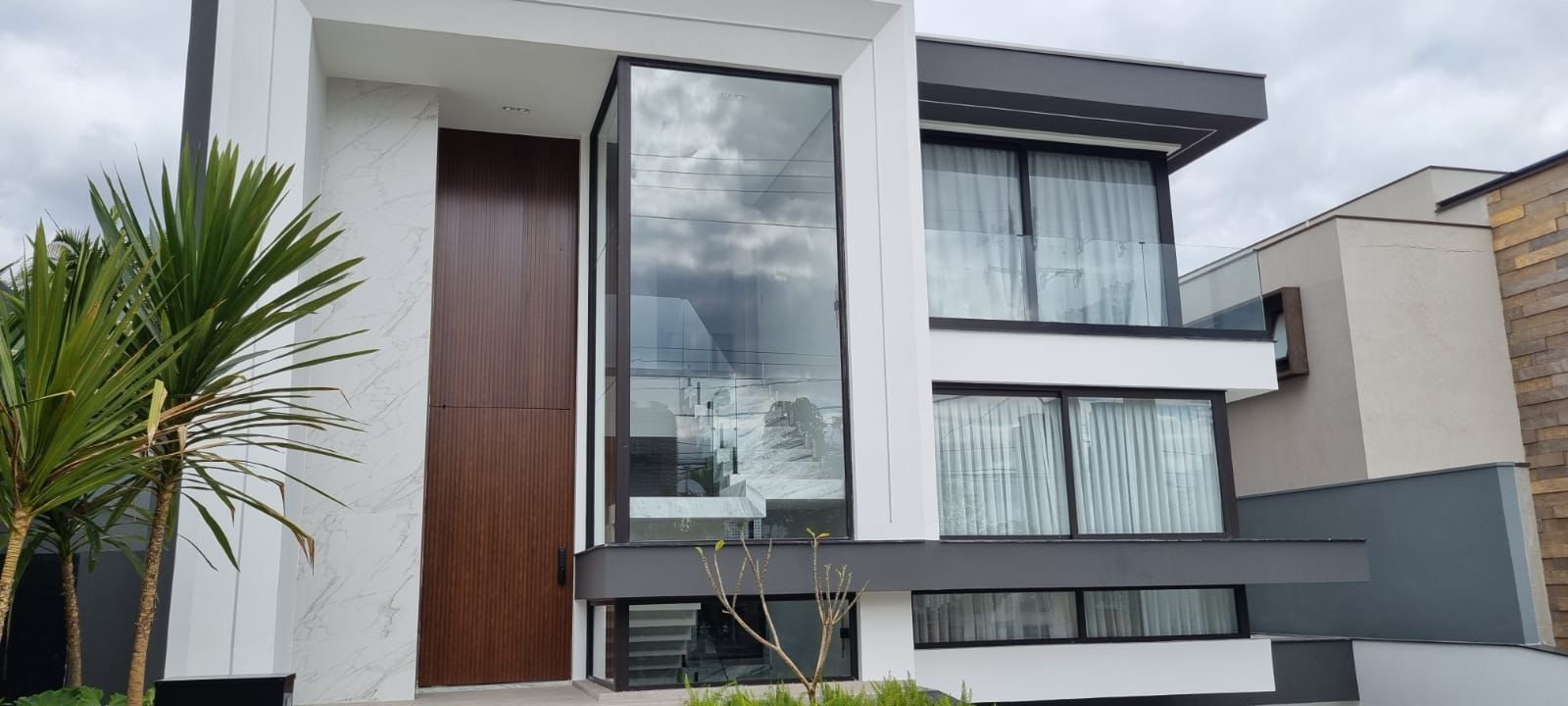 Casa de Condomínio com 4 Quartos à Venda, 588 m²em Alphaville Residencial Dois - Barueri