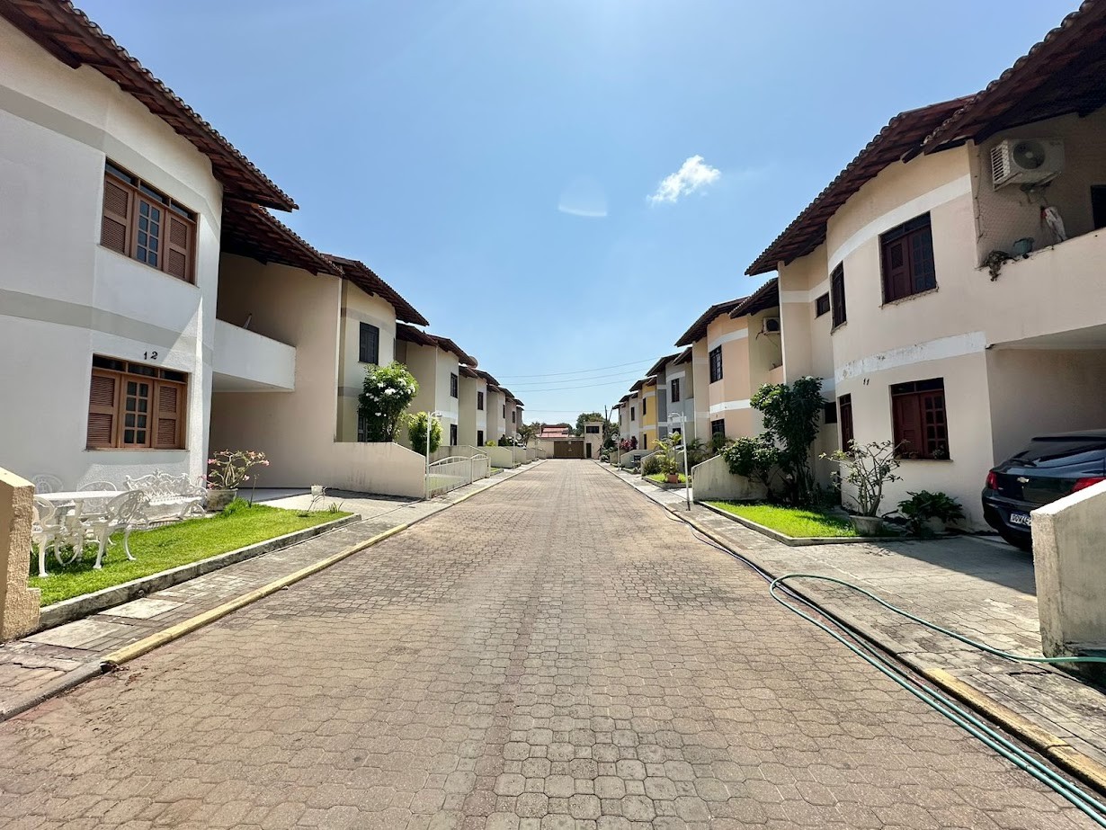 Foto do imóvel Casa de Condomínio com 4 Quartos à Venda, 134 m² em Sapiranga-Coité - Fortaleza