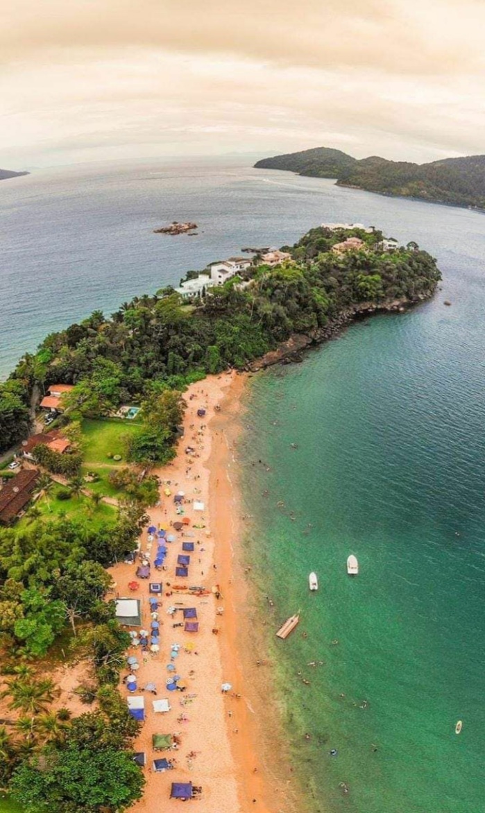 Imagem Casa de Condomínio com 9 Quartos à Venda, 212 m²em Enseada - Ubatuba Imagem Casa de Condomínio com 9 Quartos à Venda, 212 m²em Enseada - Ubatuba