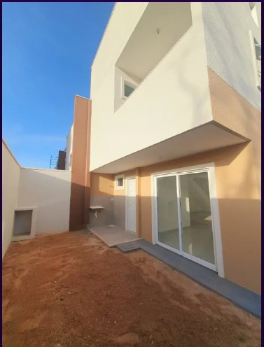 Imagem Casa com 4 Quartos à Venda, 127 m² em Parque Hawaí - Eusébio Imagem Casa com 4 Quartos à Venda, 127 m² em Parque Hawaí - Eusébio