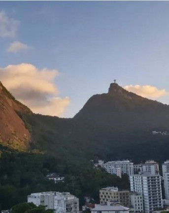 Imagem Apartamento com 3 Quartos à Venda, 80 m² em Laranjeiras - Rio de Janeiro Imagem Apartamento com 3 Quartos à Venda, 80 m² em Laranjeiras - Rio de Janeiro
