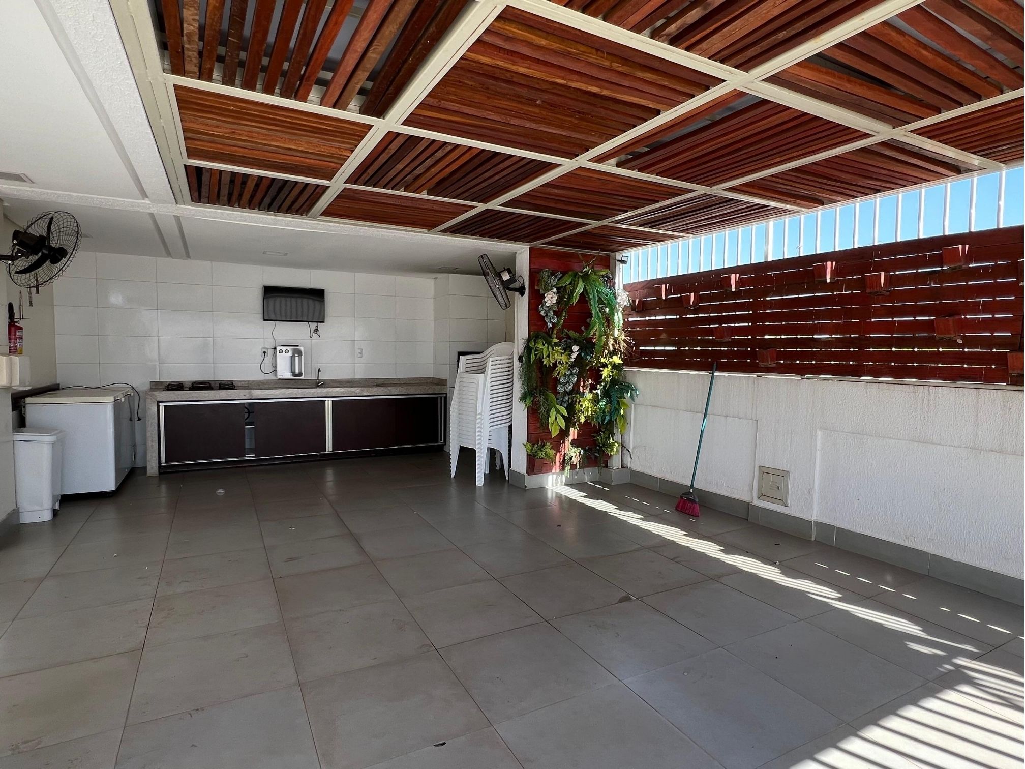 Imagem Apartamento com 2 Quartos à Venda, 55 m²em Vila Rosa - Goiânia