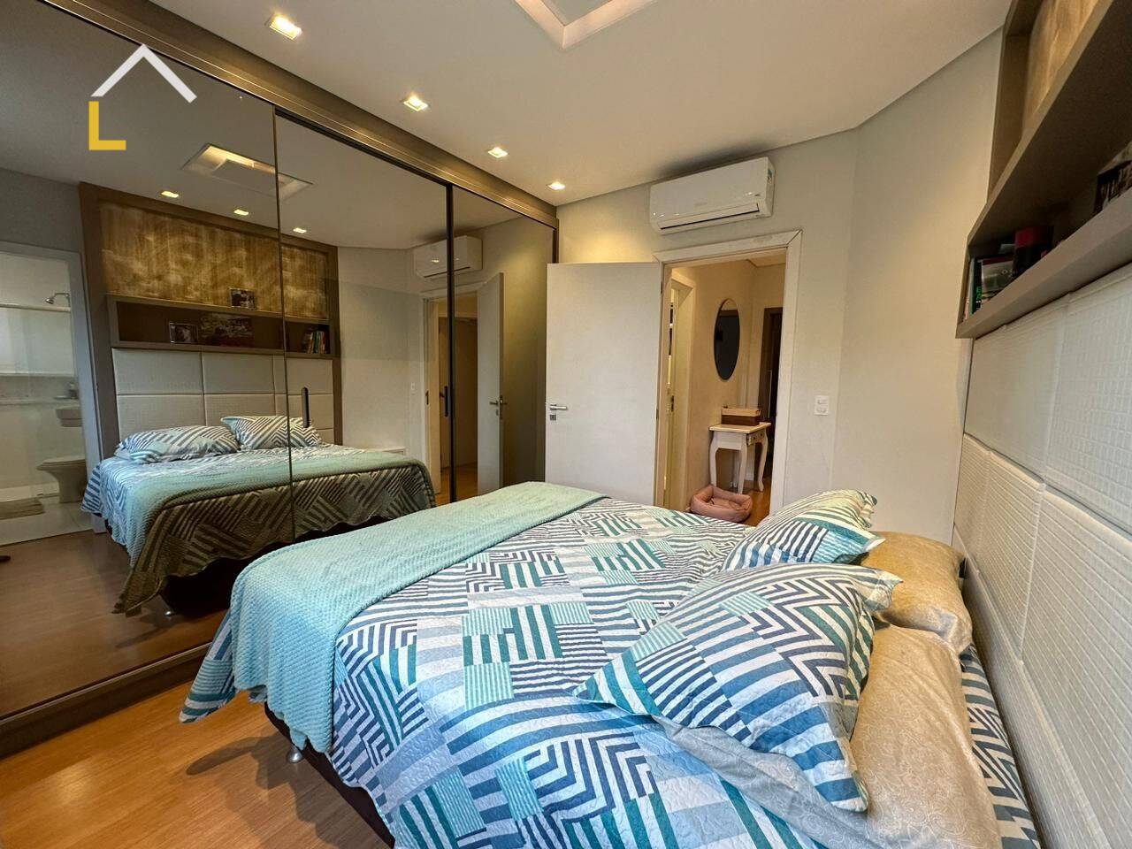 Imagem Apartamento com 3 Quartos à Venda, 85 m²em Floresta - Joinville