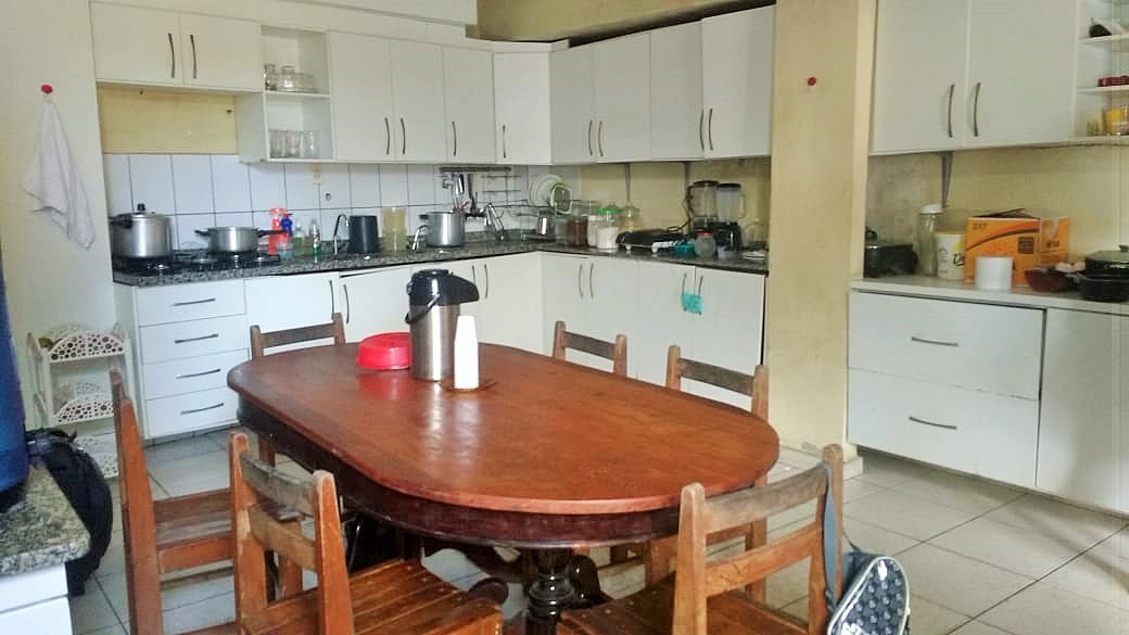 Imagem Casa com 6 Quartos à Venda, 280 m²em Adrianópolis - Manaus Imagem Casa com 6 Quartos à Venda, 280 m²em Adrianópolis - Manaus