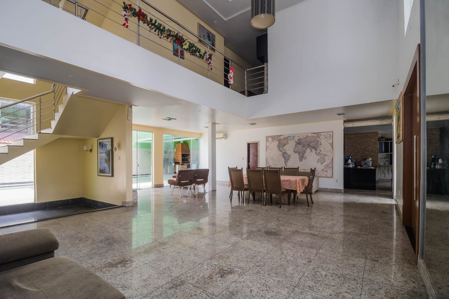 Imagem Casa de Condomínio com 7 Quartos à Venda, 650 m²em Curió-Utinga - Belém