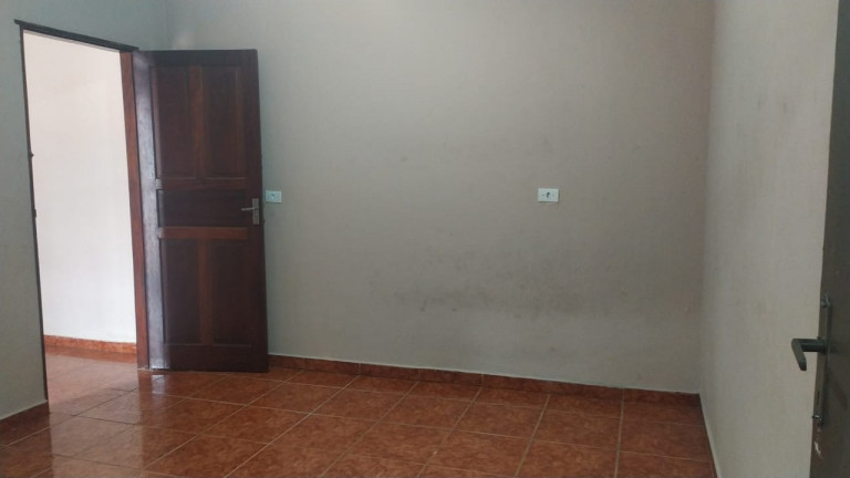 Imagem Casa com 3 Quartos à Venda, em Parque Industrial Cumbica - Guarulhos Imagem Casa com 3 Quartos à Venda, em Parque Industrial Cumbica - Guarulhos