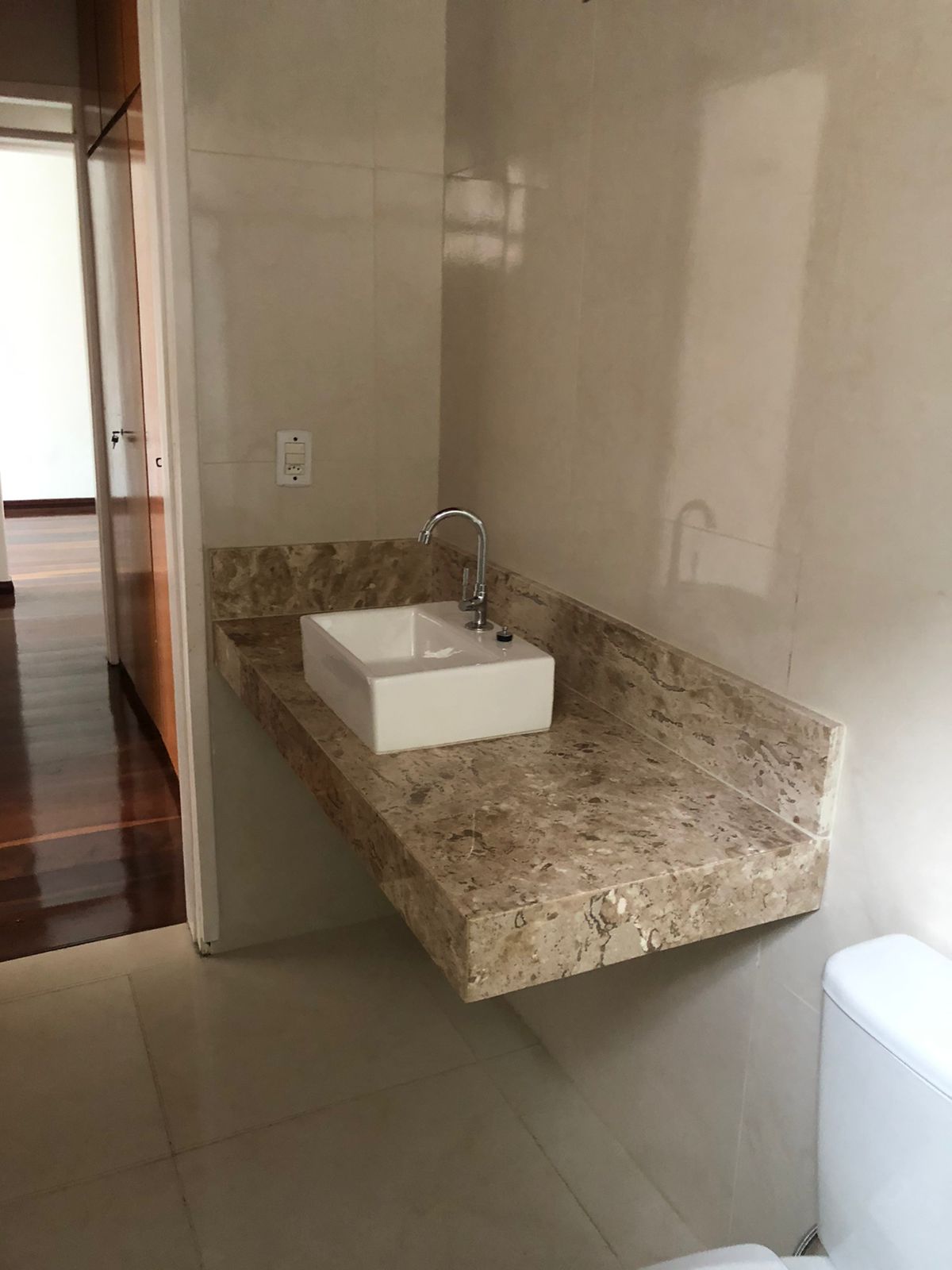 Imagem Apartamento com 3 Quartos à Venda, 133 m²em Meireles - Fortaleza Imagem Apartamento com 3 Quartos à Venda, 133 m²em Meireles - Fortaleza