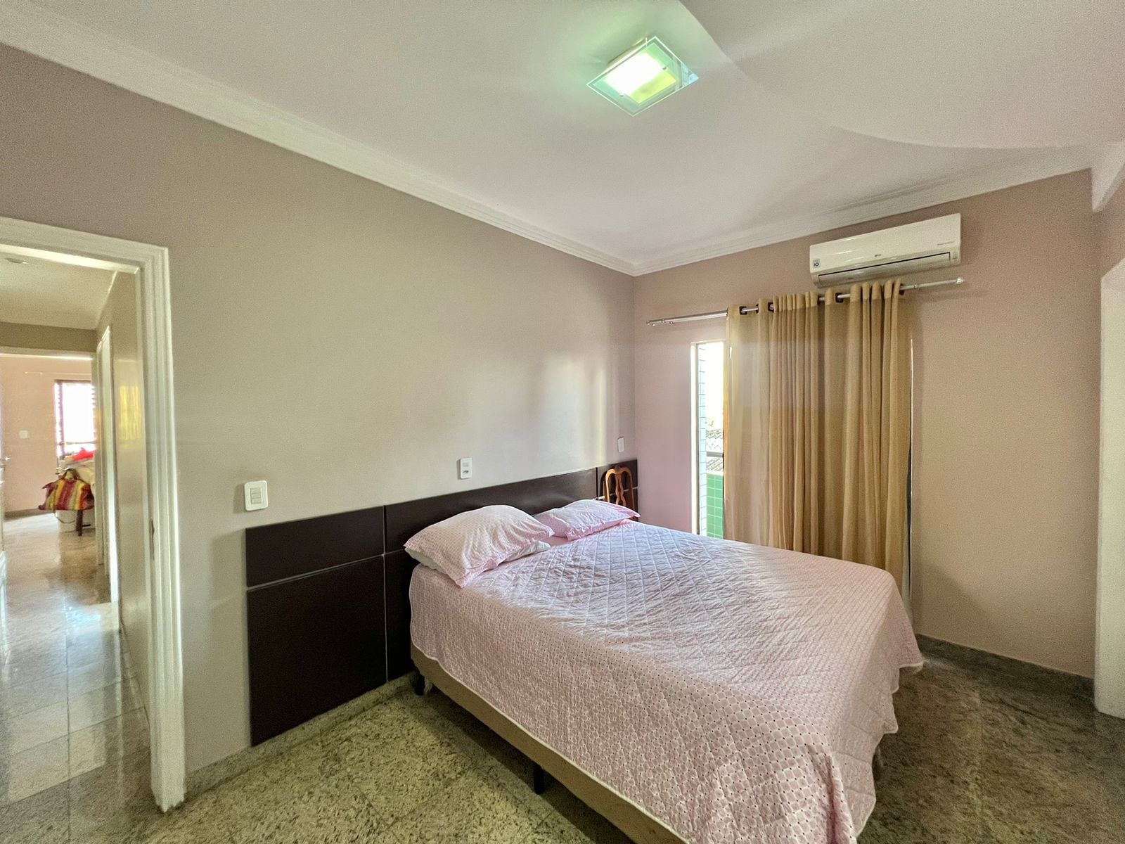 Imagem Apartamento com 3 Quartos à Venda, 130 m²em Jurunas - Belém