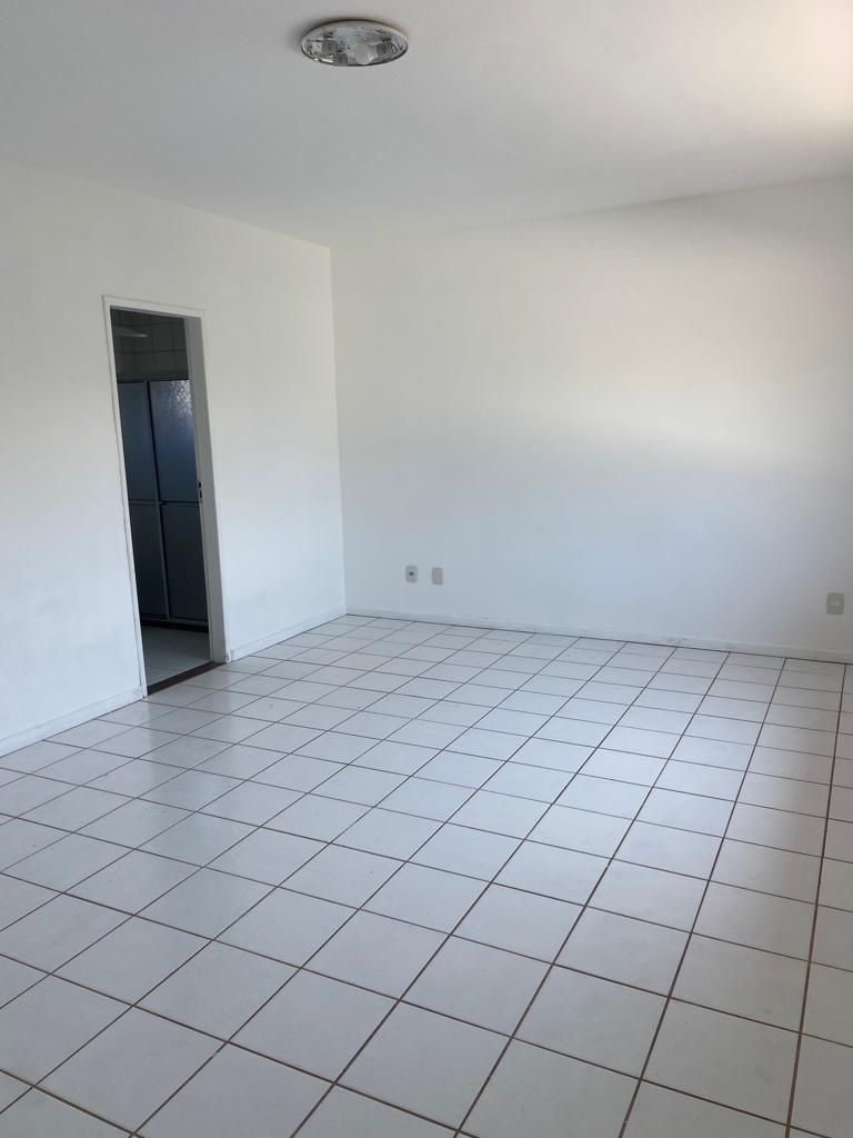 Imagem Casa com 3 Quartos para Alugar, em Miragem - Lauro de Freitas