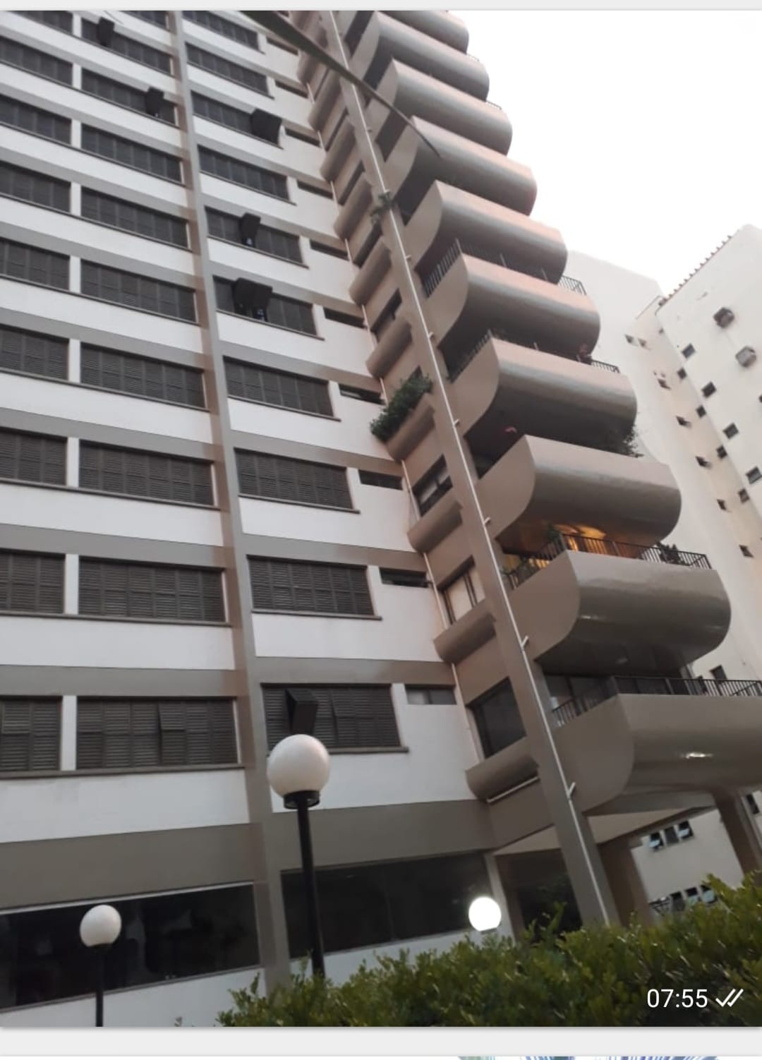 Imagem Apartamento com 4 Quartos à Venda, 285 m²em Vila Morumbi - São Paulo