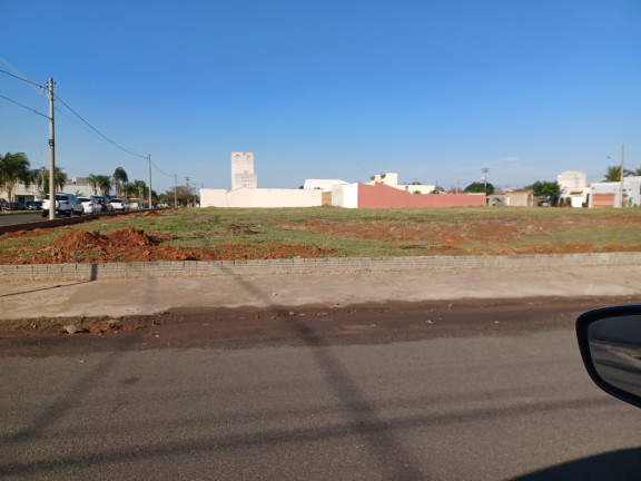 Imagem Terreno à Venda, 3.300 m² em Concórdia I - Araçatuba Imagem Terreno à Venda, 3.300 m² em Concórdia I - Araçatuba