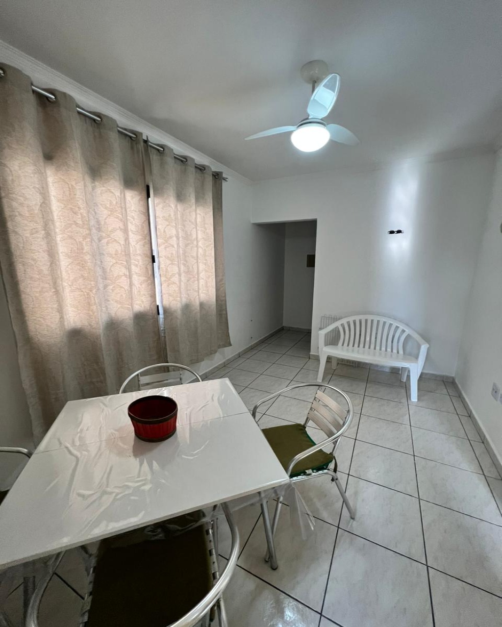 Imagem Apartamento com 1 Quarto à Venda, 40 m²em Boqueirão - Praia Grande Imagem Apartamento com 1 Quarto à Venda, 40 m²em Boqueirão - Praia Grande