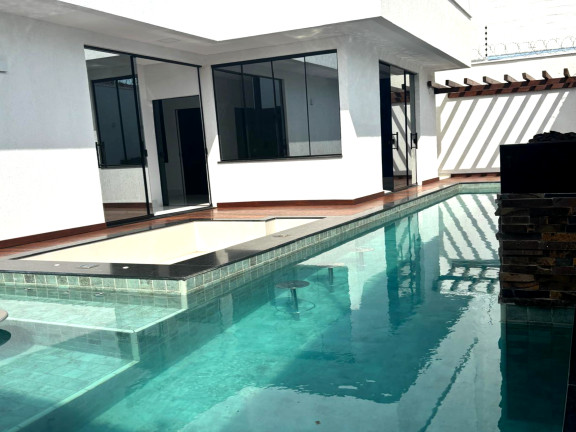 Imagem Casa com 4 Quartos à Venda, 230 m² em Setor Faiçalville - Goiânia Imagem Casa com 4 Quartos à Venda, 230 m² em Setor Faiçalville - Goiânia