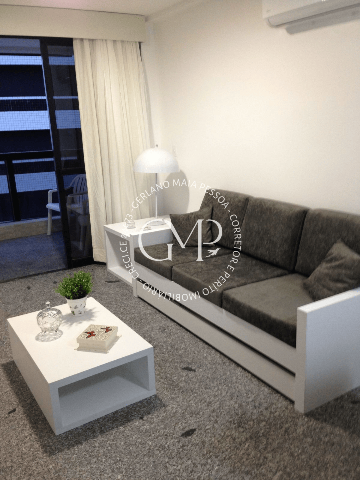 Imagem Flat com 2 Quartos à Venda, 57 m²em Meireles - Fortaleza