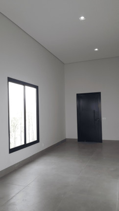 Imagem Casa com 3 Quartos à Venda, em Aclimação - Uberlândia Imagem Casa com 3 Quartos à Venda, em Aclimação - Uberlândia