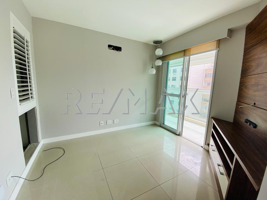Imagem Apartamento com 3 Quartos à Venda, 240 m²em Icaraí - Niterói