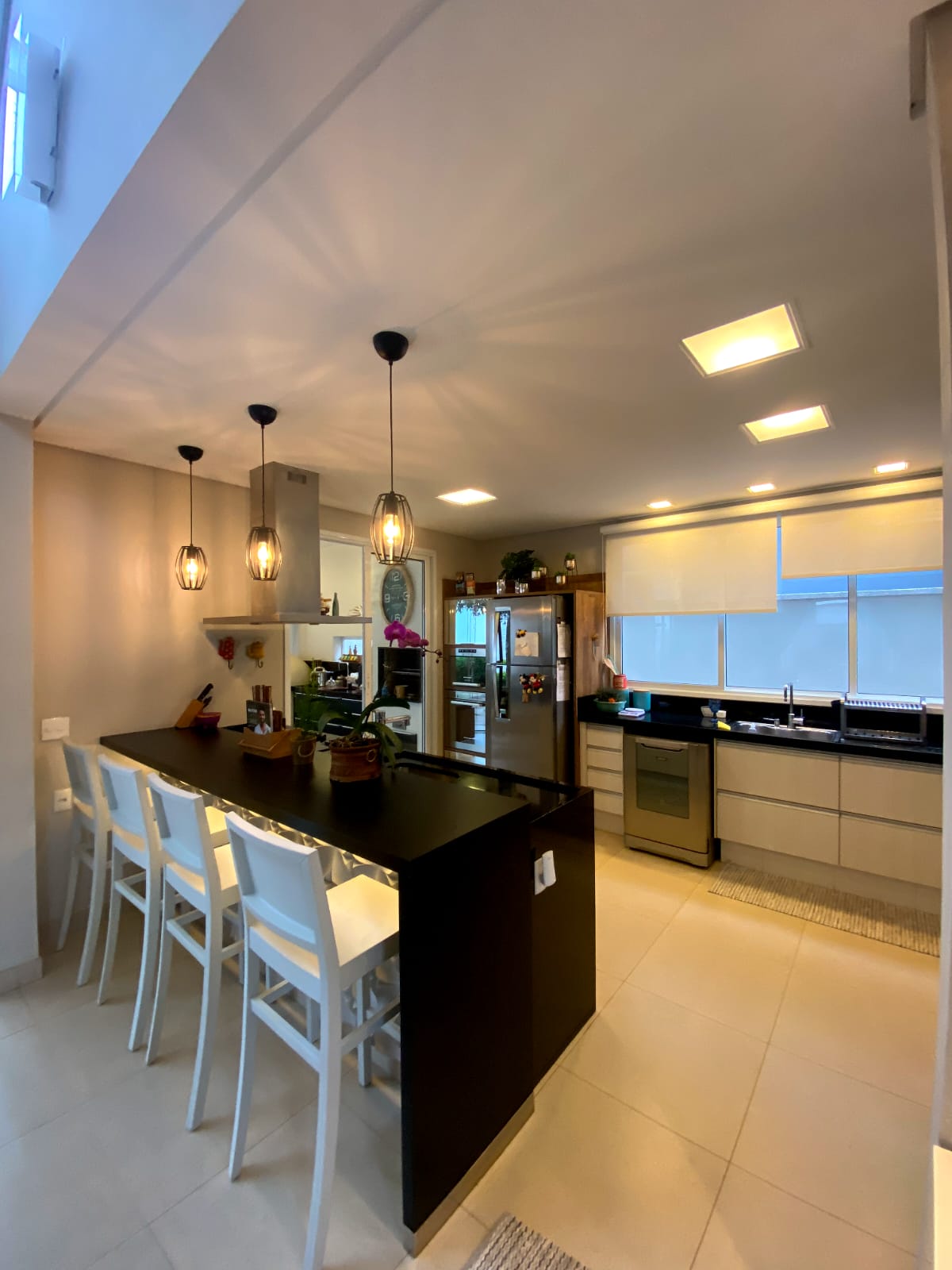 Imagem Casa de Condomínio com 3 Quartos à Venda, 370 m²em Medeiros - Jundiaí