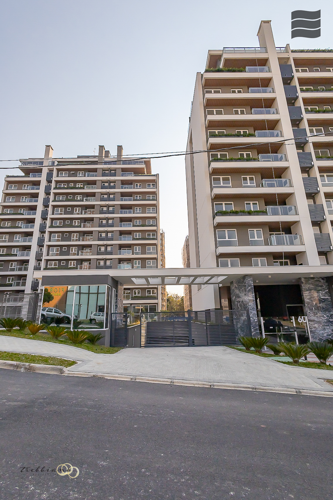 Imagem Apartamento com 2 Quartos à Venda, 75 m²em Mossunguê - CURITIBA