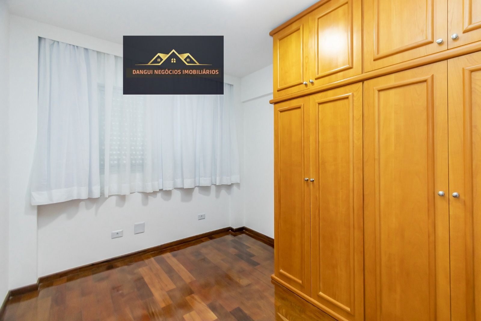 Imagem Apartamento com 3 Quartos à Venda, 91 m²em Bacacheri - Curitiba Imagem Apartamento com 3 Quartos à Venda, 91 m²em Bacacheri - Curitiba