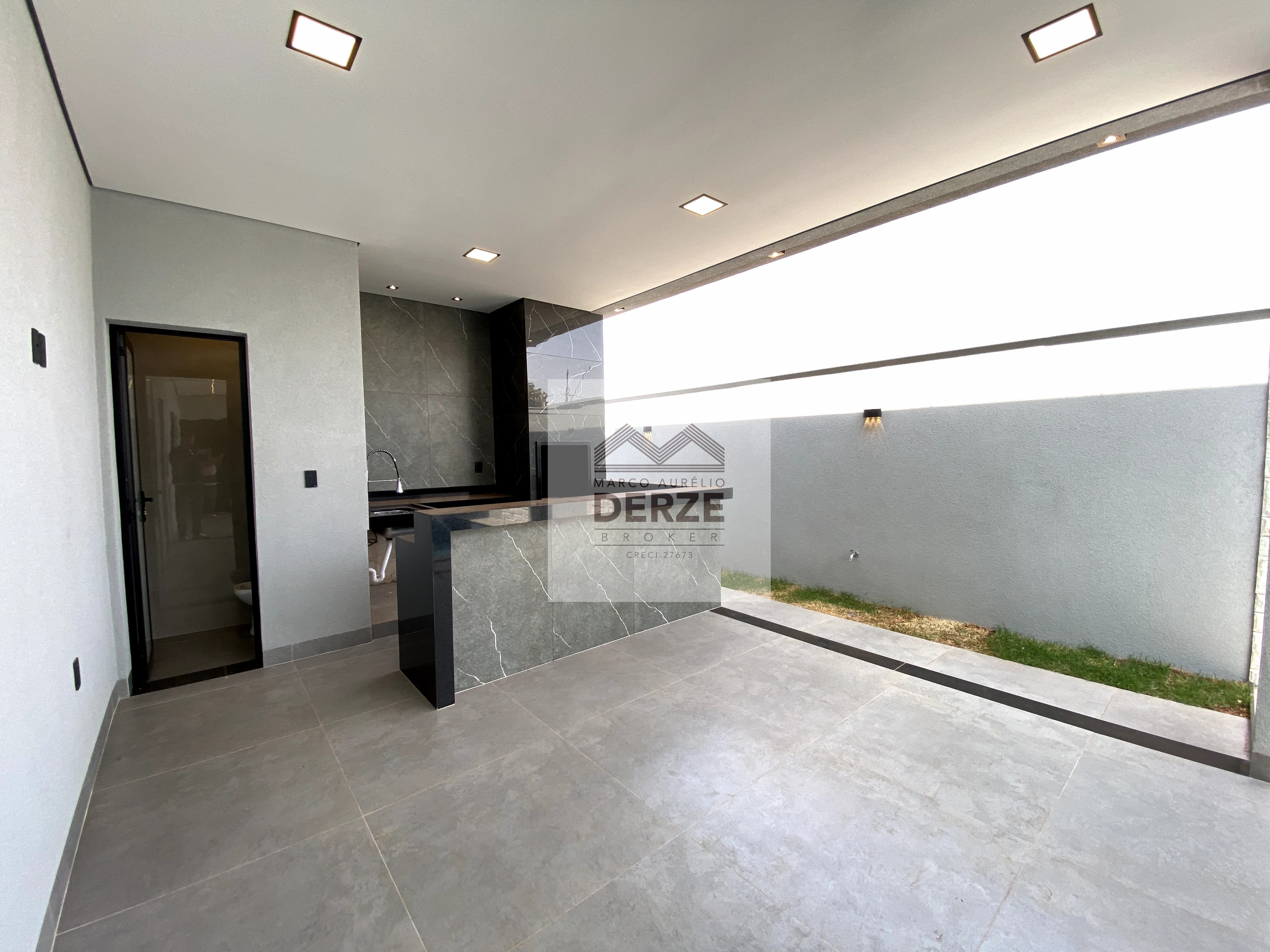 Imagem Casa com 3 Quartos à Venda, 256 m²em Jardim Botânico - Uberlândia Imagem Casa com 3 Quartos à Venda, 256 m²em Jardim Botânico - Uberlândia