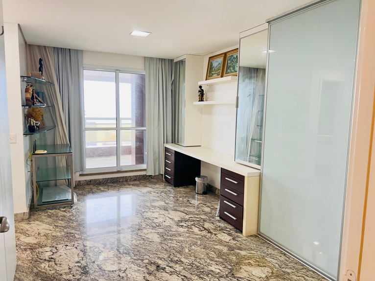 Imagem Cobertura com 4 Quartos à Venda, 518 m² em Meireles - Fortaleza