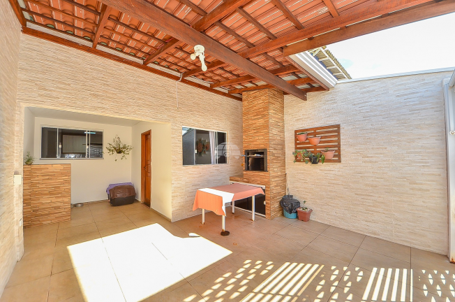 Imagem Casa com 2 Quartos à Venda, 68 m² em Ganchinho - Curitiba Imagem Casa com 2 Quartos à Venda, 68 m² em Ganchinho - Curitiba