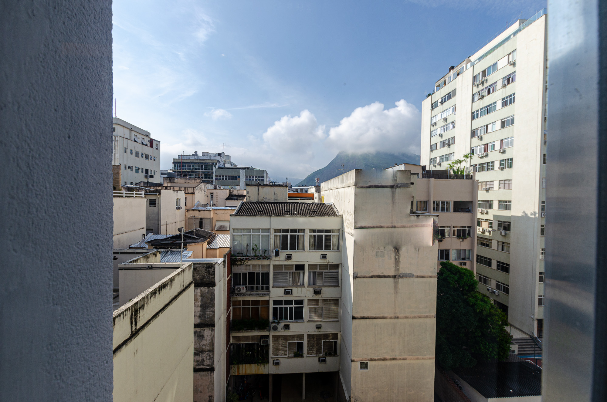 Imagem Apartamento com 1 Quarto à Venda, 66 m²em Ipanema - Rio de Janeiro Imagem Apartamento com 1 Quarto à Venda, 66 m²em Ipanema - Rio de Janeiro