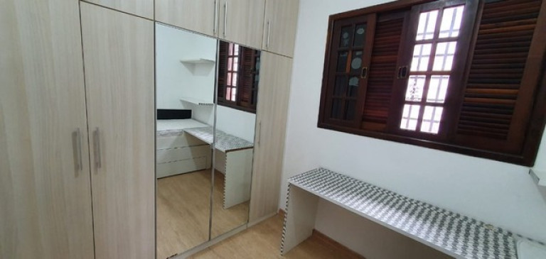 Imagem Sobrado com 3 Quartos para Alugar, em Vila Mariana - São Paulo Imagem Sobrado com 3 Quartos para Alugar, em Vila Mariana - São Paulo