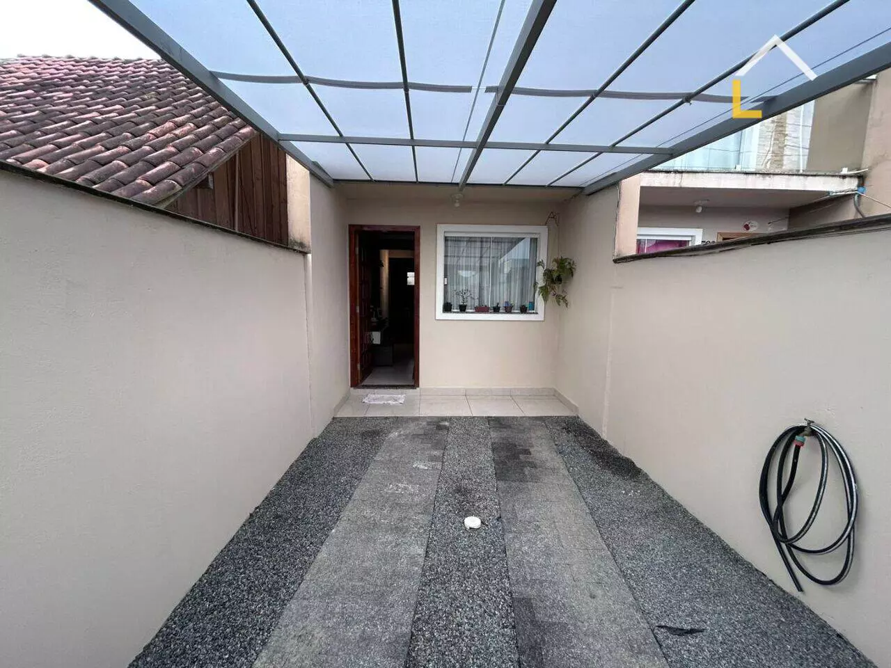 Imagem Casa com 2 Quartos à Venda, 66 m² em Vila Nova - Joinville Imagem Casa com 2 Quartos à Venda, 66 m² em Vila Nova - Joinville