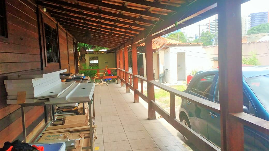 Imagem Casa com 6 Quartos à Venda, 280 m²em Adrianópolis - Manaus Imagem Casa com 6 Quartos à Venda, 280 m²em Adrianópolis - Manaus