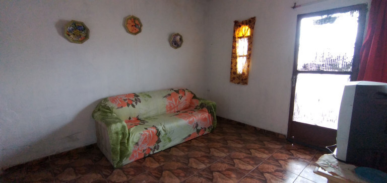Imagem Casa com 4 Quartos à Venda, 159 m²em Santa Cruz - Rio de Janeiro Imagem Casa com 4 Quartos à Venda, 159 m²em Santa Cruz - Rio de Janeiro