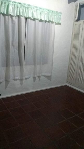 Imagem Casa com 1 Quarto à Venda, 74 m² em Loteamento Altamir Tibiriça Pimenta - Caraguatatuba Imagem Casa com 1 Quarto à Venda, 74 m² em Loteamento Altamir Tibiriça Pimenta - Caraguatatuba