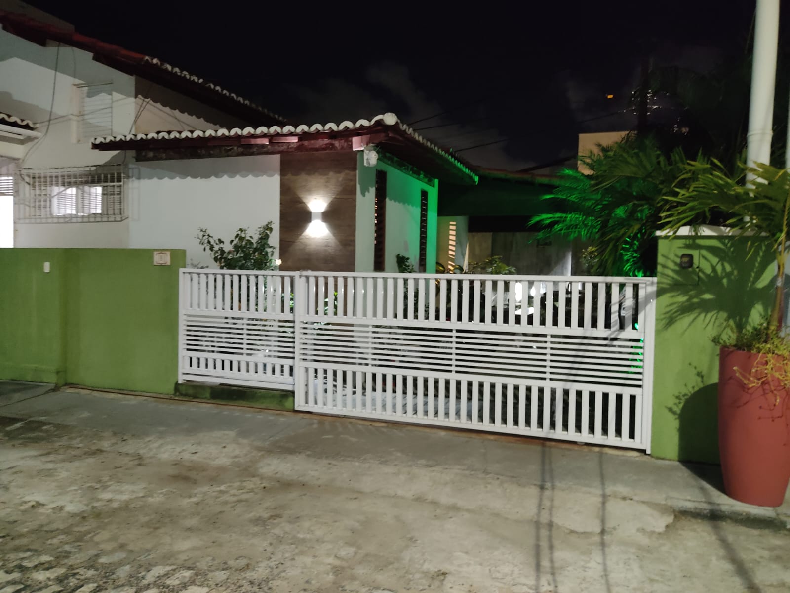Imagem Casa de Condomínio com 4 Quartos à Venda, 130 m²em Nova Parnamirim - Parnamirim Imagem Casa de Condomínio com 4 Quartos à Venda, 130 m²em Nova Parnamirim - Parnamirim